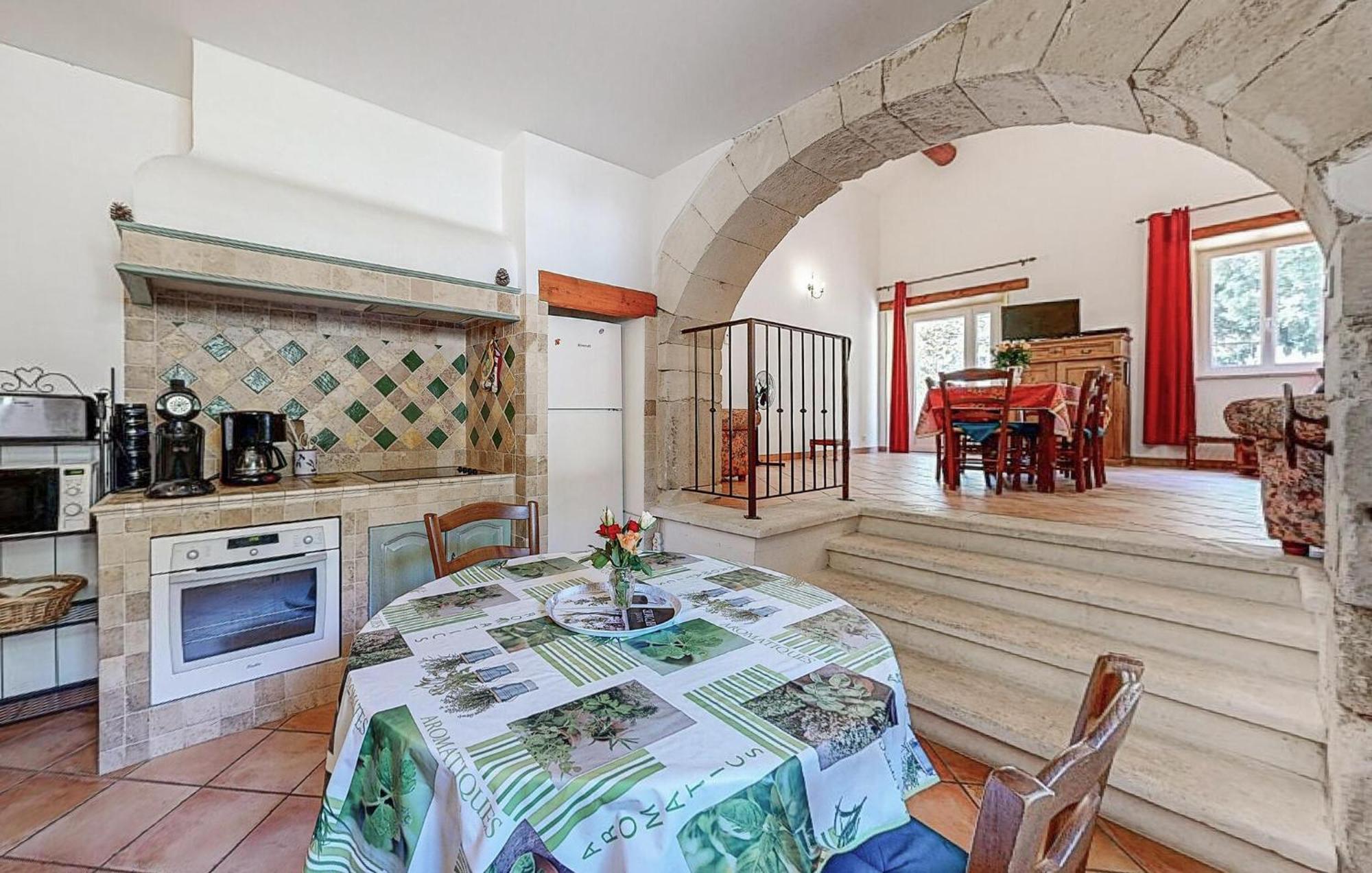 Awesome Home In Bollene With Wifi Exteriér fotografie